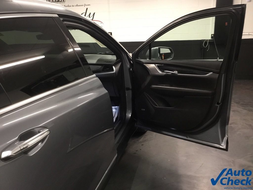 Used 2020 Cadillac XT5 Premium Luxury AWD/4WD image 46
