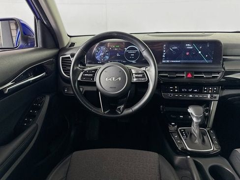 Certified 2024 Kia Seltos S image 22