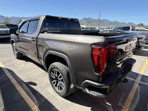 Used 2019 GMC Sierra 1500 AT4 w/ AT4 Premium Package AWD/4WD image 4