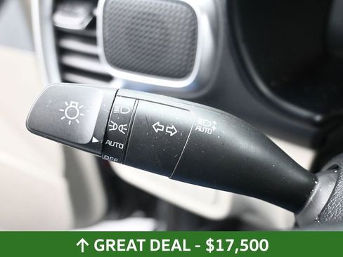 Used 2025 Kia Soul LX w/ LX Technology Package image 29