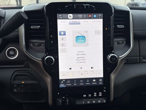 Used 2024 RAM 2500 Laramie image 18