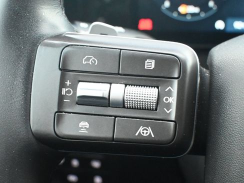 Used 2026 Hyundai Palisade SEL FWD image 14