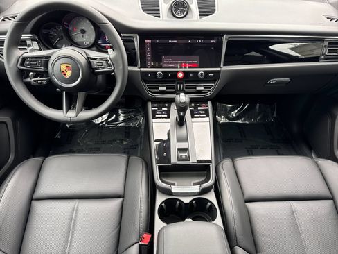 Certified 2026 Porsche Macan S AWD/4WD image 6