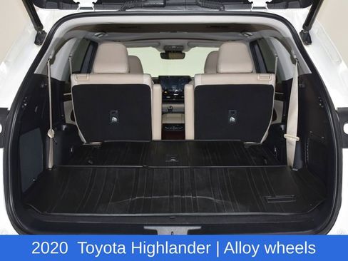 Used 2020 Toyota Highlander Limited image 32