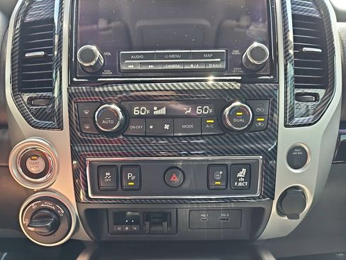 Used 2021 Nissan Titan SV w/ SV Convenience Package AWD/4WD image 24