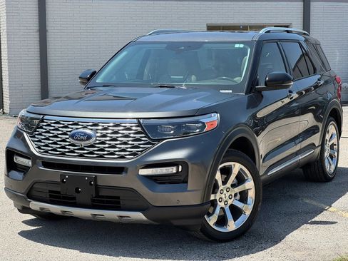 Used 2020 Ford Explorer Platinum w/ Premium Technology Package AWD/4WD image 2