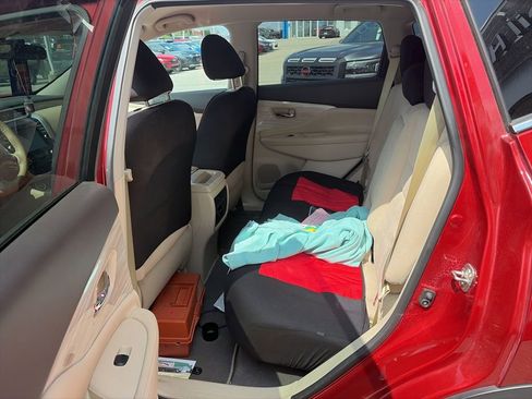 Used 2016 Nissan Murano SV image 8