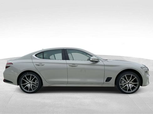 New 2026 Genesis G70 2.5T Prestige image 5