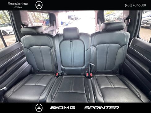 Used 2022 Jeep Wagoneer Series III AWD/4WD image 17