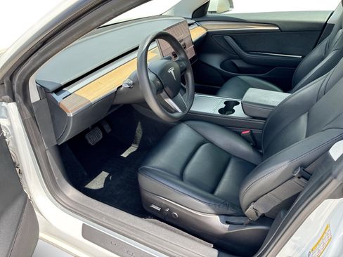 Certified 2023 Tesla Model 3 Standard Range RWD image 9