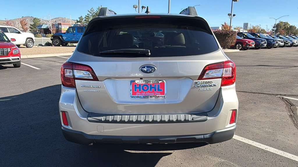 Used 2017 Subaru Outback 2.5i Premium AWD/4WD image 4