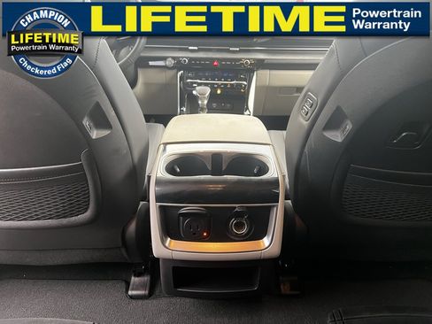 Used 2024 Kia Carnival SX image 29