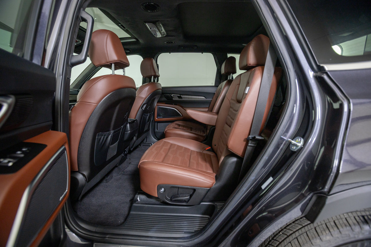 Used 2025 Kia Telluride SX Prestige AWD/4WD image 28