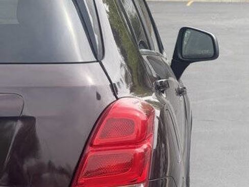 Used 2021 Chevrolet Trax LT w/ Sport Edition AWD/4WD image 17