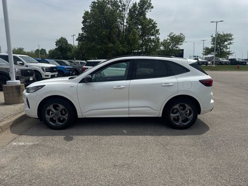 Used 2023 Ford Escape ST-Line w/ Tech Pack #1 AWD/4WD image 5