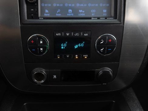 Used 2007 Chevrolet Suburban LT AWD/4WD image 42