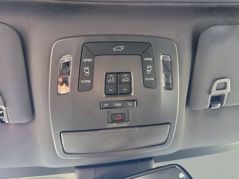 Used 2024 Toyota Sienna XSE w/ XSE Plus Package AWD/4WD image 32