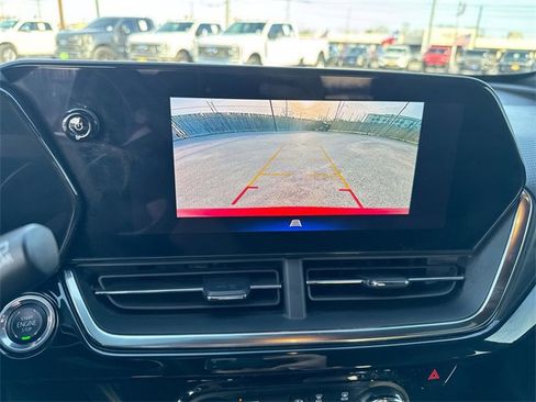 Used 2024 Chevrolet Trax RS image 27