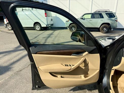 Used 2013 BMW X1 xDrive28i AWD/4WD image 14