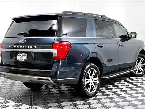 Used 2023 Ford Expedition XLT RWD image 12
