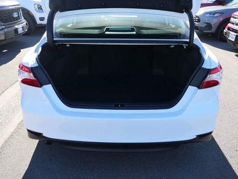 Used 2020 Toyota Camry LE w/ Fleet Convenience Package FWD image 22