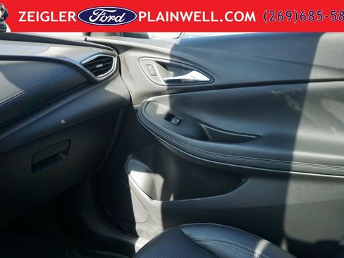 Used 2023 Buick Encore GX Essence w/ Experience Buick Package AWD/4WD image 34