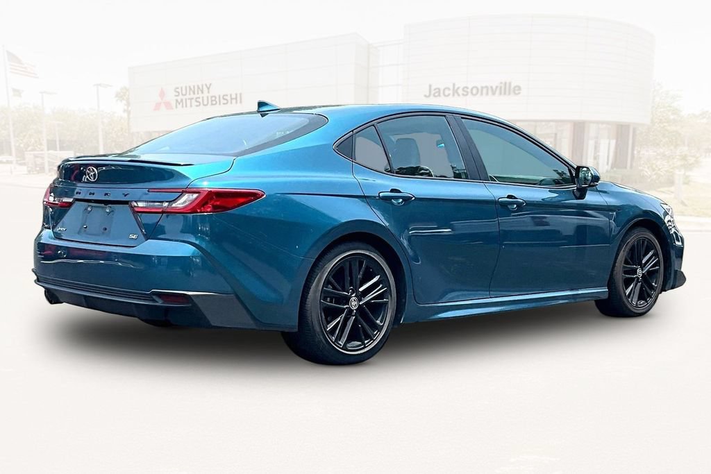 Used 2025 Toyota Camry SE FWD image 6
