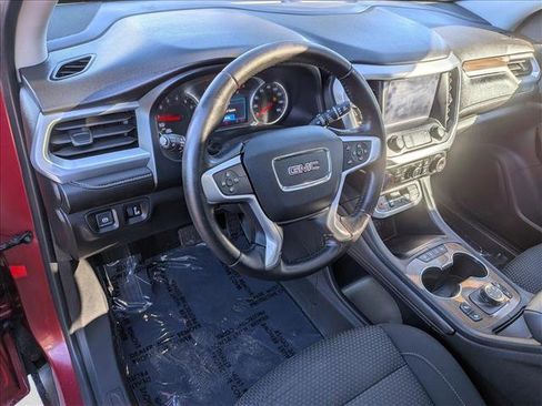 Used 2020 GMC Acadia SLE w/ Driver Convenience Package image 10