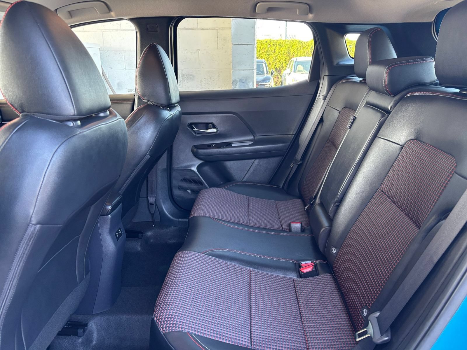 Used 2026 Nissan Kicks SR FWD image 24