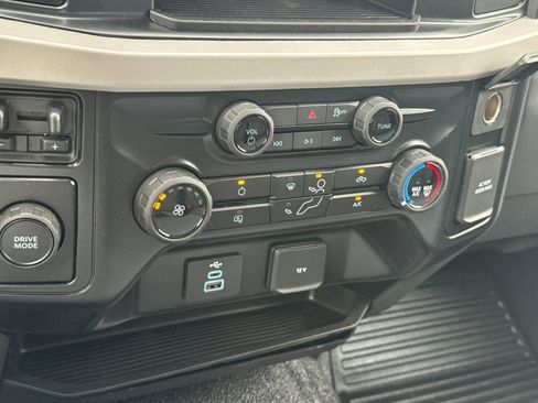 New 2026 Ford F250 XL w/ XL Chrome Package image 20