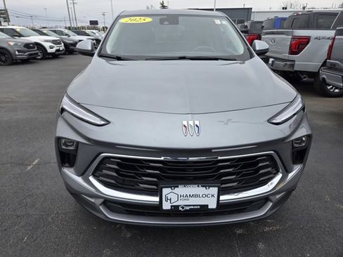 Used 2025 Buick Encore GX Preferred FWD image 3