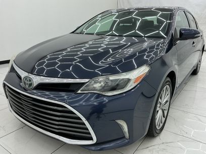 Used 2016 Toyota Avalon Limited w/ Toyota Safety Sense Package