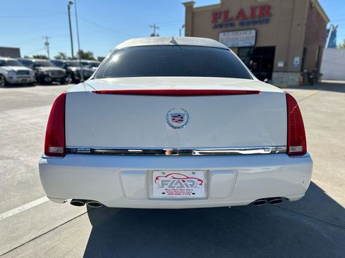 Used 2009 Cadillac DTS Limousine image 7