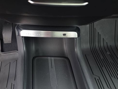 Certified 2025 Cadillac Lyriq Sport image 28