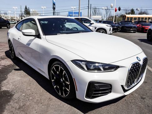 Used 2026 BMW 430i xDrive Coupe w/ M Sport Package image 3