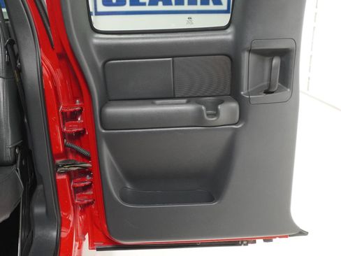 Used 2001 Chevrolet Silverado 1500 LT RWD image 17