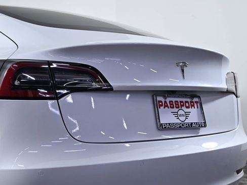 Used 2021 Tesla Model 3 Standard Range Plus image 7