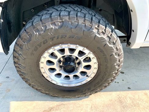 Used 2020 RAM 2500 Laramie AWD/4WD image 9