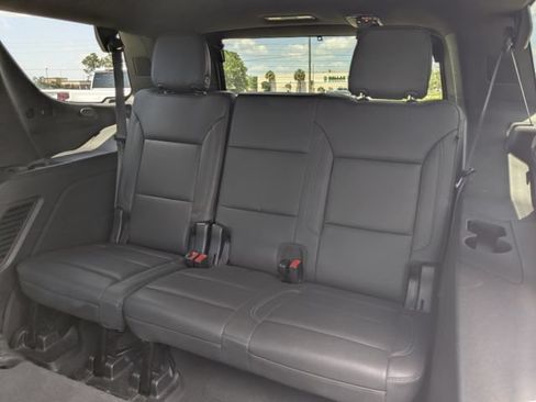 Used 2023 Chevrolet Tahoe LT w/ Luxury Package RWD image 17
