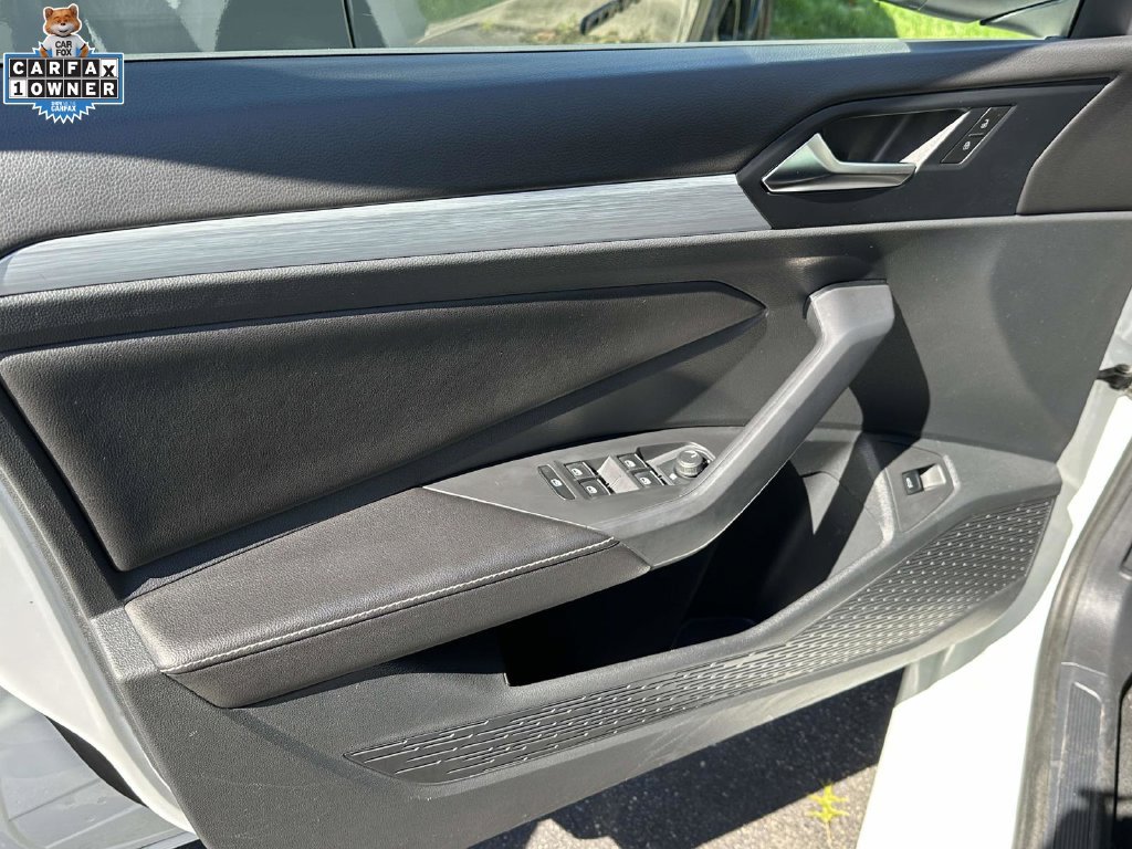 Used 2025 Volkswagen Jetta Sport FWD image 14