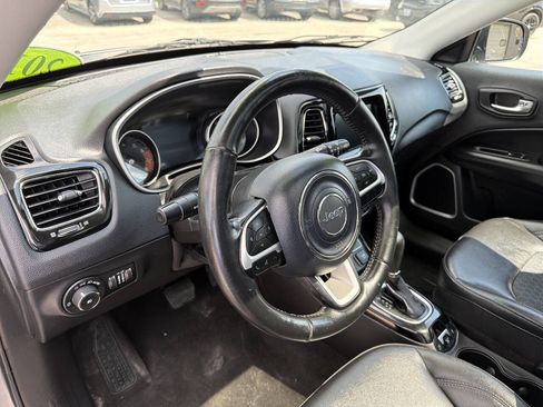Used 2019 Jeep Compass Latitude AWD/4WD image 14