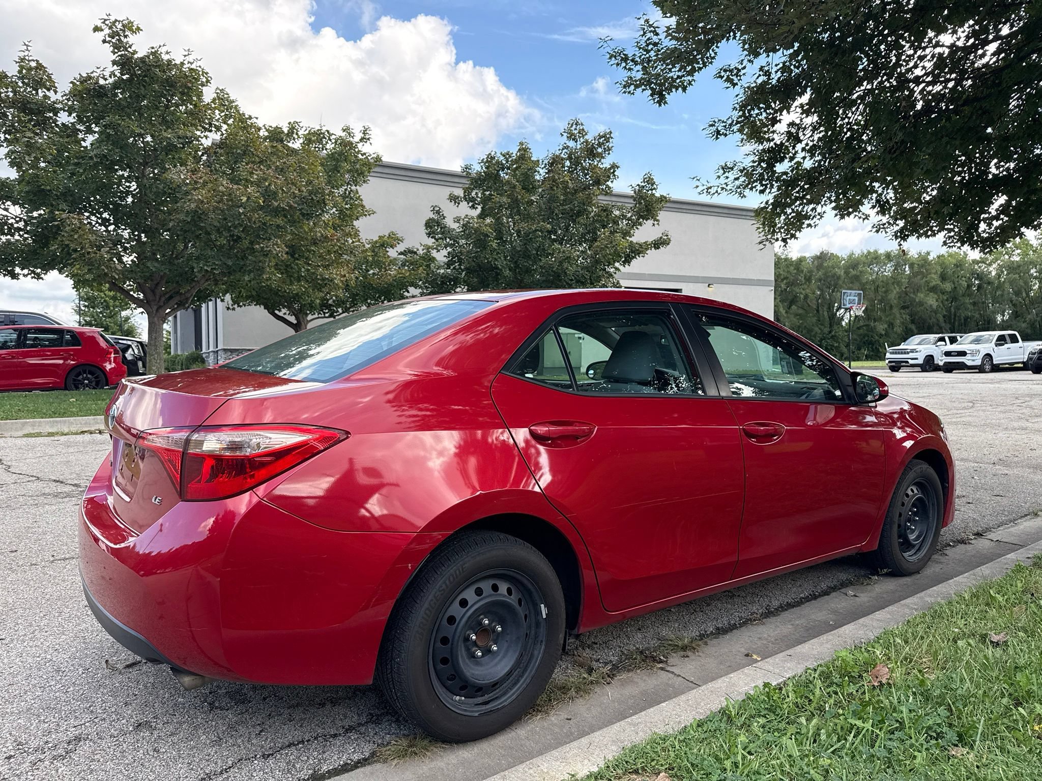 Used 2018 Toyota Corolla LE FWD image 5