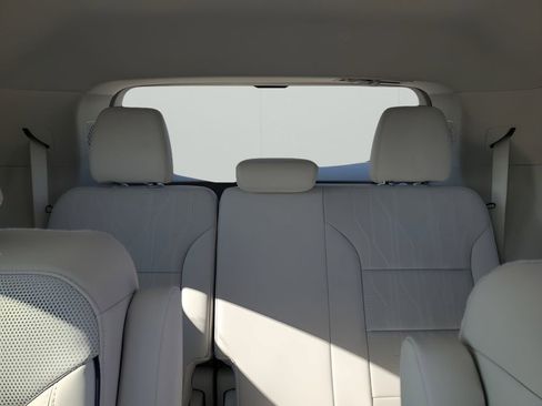 New 2026 Buick Enclave Avenir w/ Super Cruise Package image 25