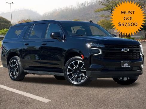 Used 2024 Chevrolet Suburban RST RWD image 1