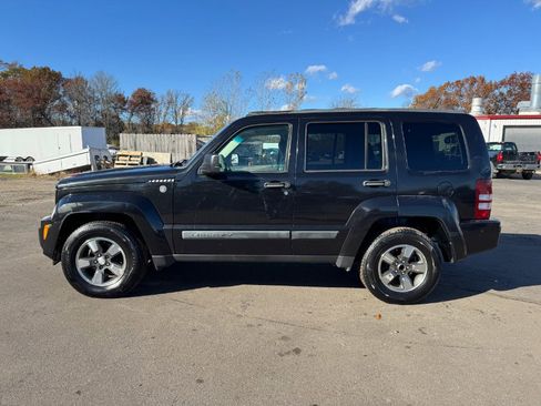Used 2008 Jeep Liberty Sport w/ Popular Equipment Group image 2