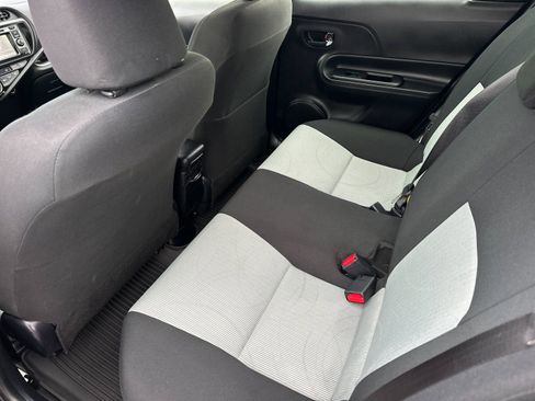 Used 2016 Toyota Prius C Two image 12