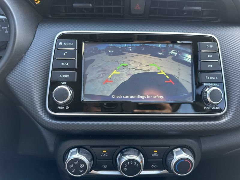 Used 2021 Nissan Kicks S FWD image 23