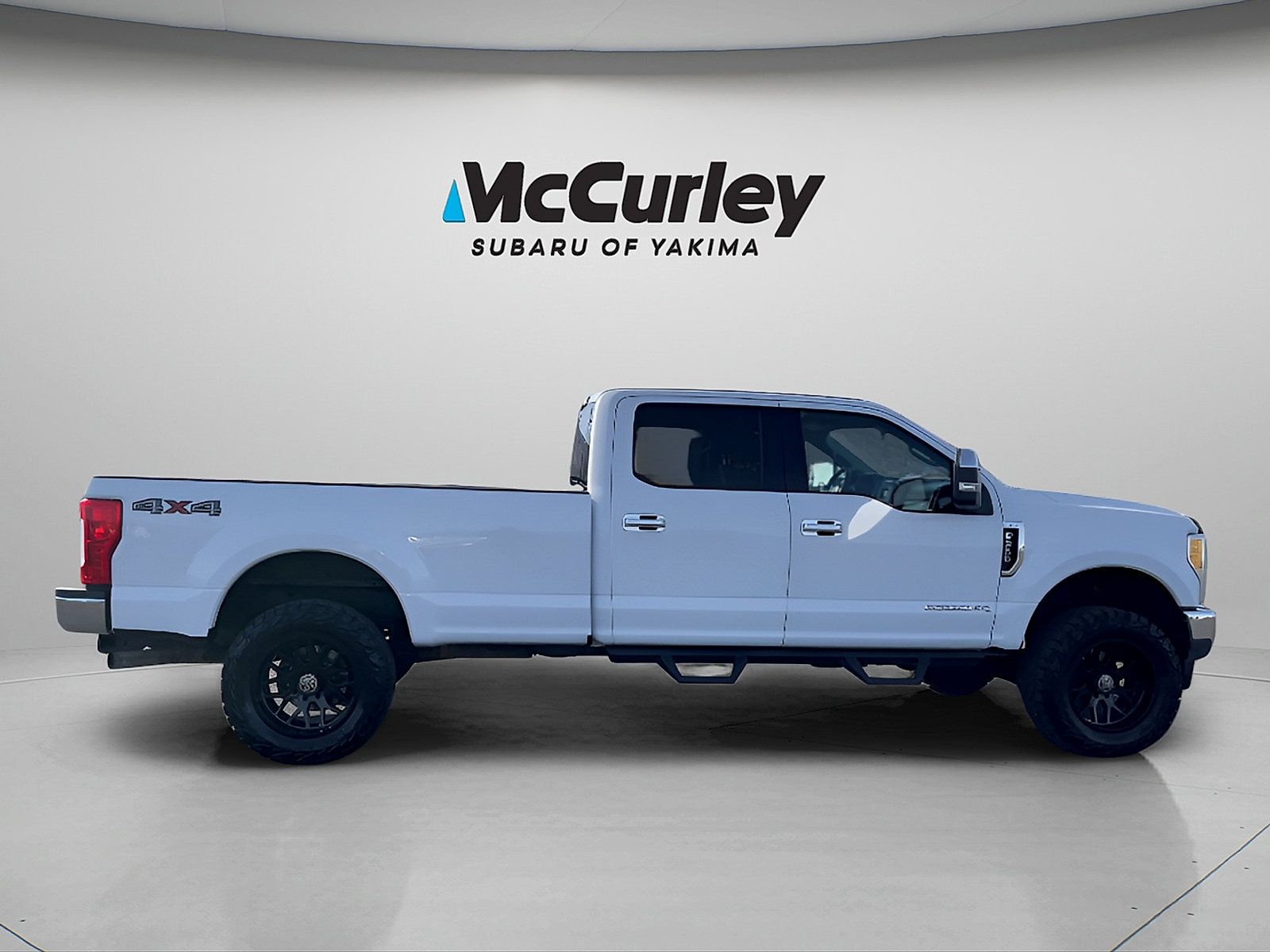 Used 2017 Ford F350 XLT w/ XLT Value Package AWD/4WD image 6