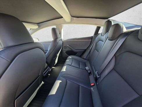 Used 2025 Tesla Model 3 Long Range image 14