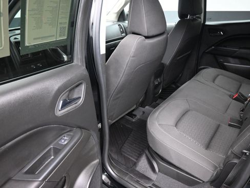 Used 2019 GMC Canyon SLE w/ Driver Alert Package AWD/4WD image 17
